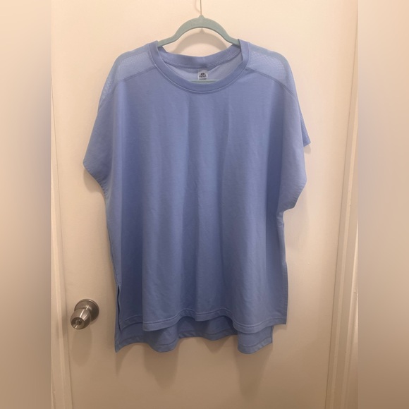 Mono B Sky Blue mesh back, hi-low split side top - Picture 2 of 6